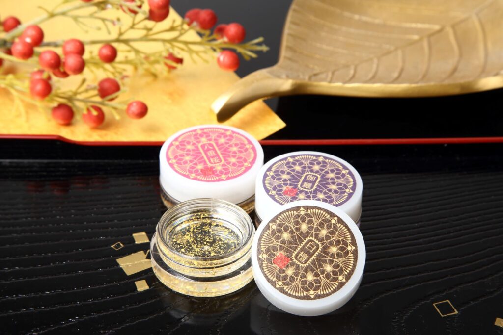 透明金箔練り香水